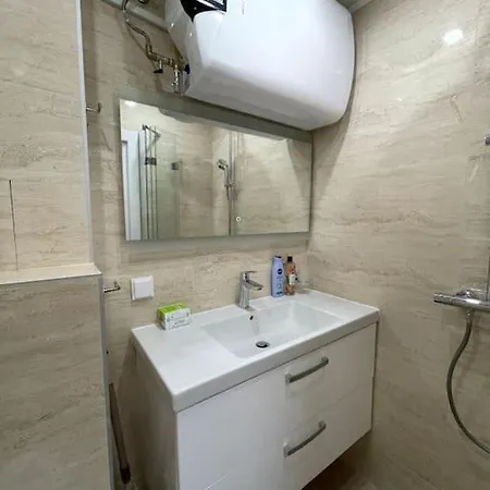 아파트 Comfy 2 - Centre *